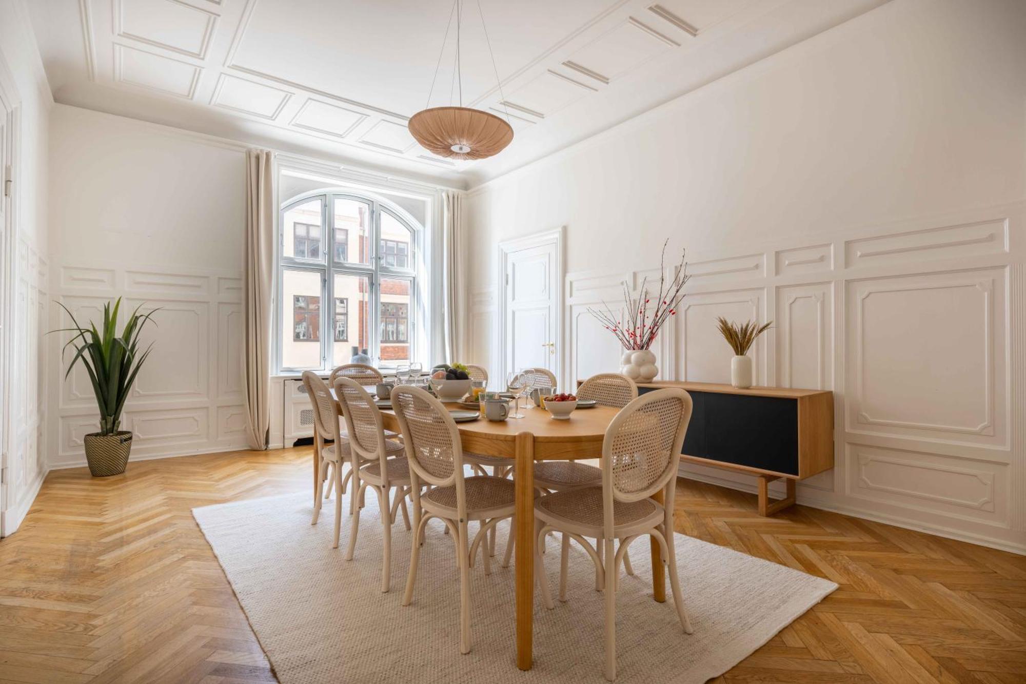 Lovely 3br Manor Flat 5 Min From Tivoli Gardens Apartamento *